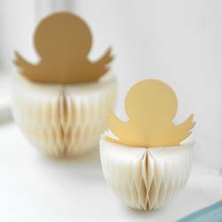 bungalow dk deko papier ostereier rosetten kueken honeycomb gelb wunderschoen-gemacht