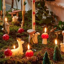 meri meri kerzen fliegenpilze baeume hirsch wald winter woodland wunderschoen-gemacht