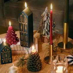 broste copenhagen figurenkerze haus casa dunkelgruene goldene wunderschoen-gemacht