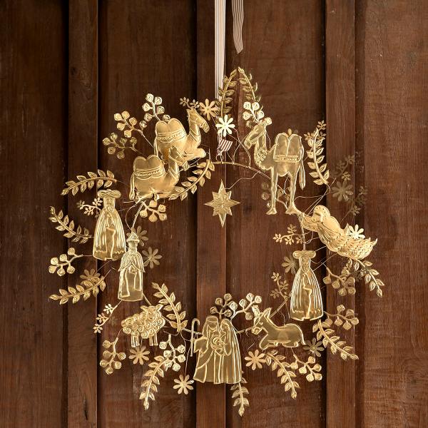 bungalow dk goldener ornament kranz holy night weihnachtskrippe wunderschoen-gemacht