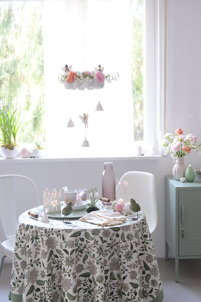 frühlingsdeko und ostertischdeko-schneegloeckchen-wunderschoen-gemacht