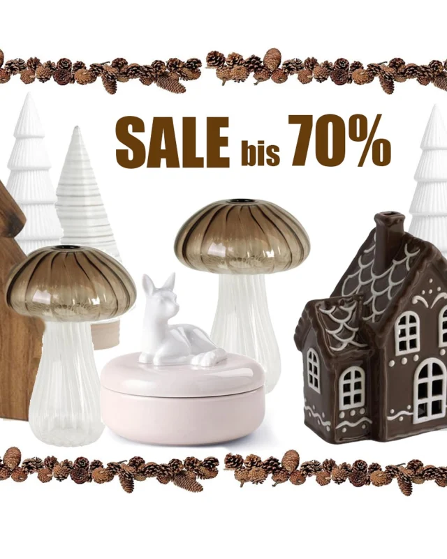 ….. #supersale im #wunderschoengemachtshop !
 
die herbst- und weihnachtsware trudelt im lager ein:
wir brauchen dringend platz!
deshalb plündert bitte schnell unser sale-sortiment. es gibt rabatte bis 75%!!

1 -herbstdeko zu sensationellen preisen
2 -glasvase in form eines pilzes: zart und wunderschön für erste bunte äste
3 -auch schön herbstlich sind die geflochtenen keramikkerzenständer, in die teelichter als auch stabkerzen passen
4 -sooo cute! bambi dose für süße geheimnisse 
5 -unser allerliebstes geschirr jetzt für nur 50% des preises! diese keramik passt zu allem und wird hier bei fast jeder tischdekorationen benutzt. eine investition fürs leben
6 -einzigartige petroleumlampe mit spitzenmalereien
7 -auch so schön: mit blüten bemalte glaswindlichter 
8 -must have für die herbstdeko
9 -zaubert so gemütliche stimmung
10 -herrlich kuschelig für den herbst

dies alles und viel mehr gibt es alles zum schnäppchenpreisen im #wunderschoengemachtshop . link oben in der bio 👆🏻
viel spaß beim stöbern und sparen!